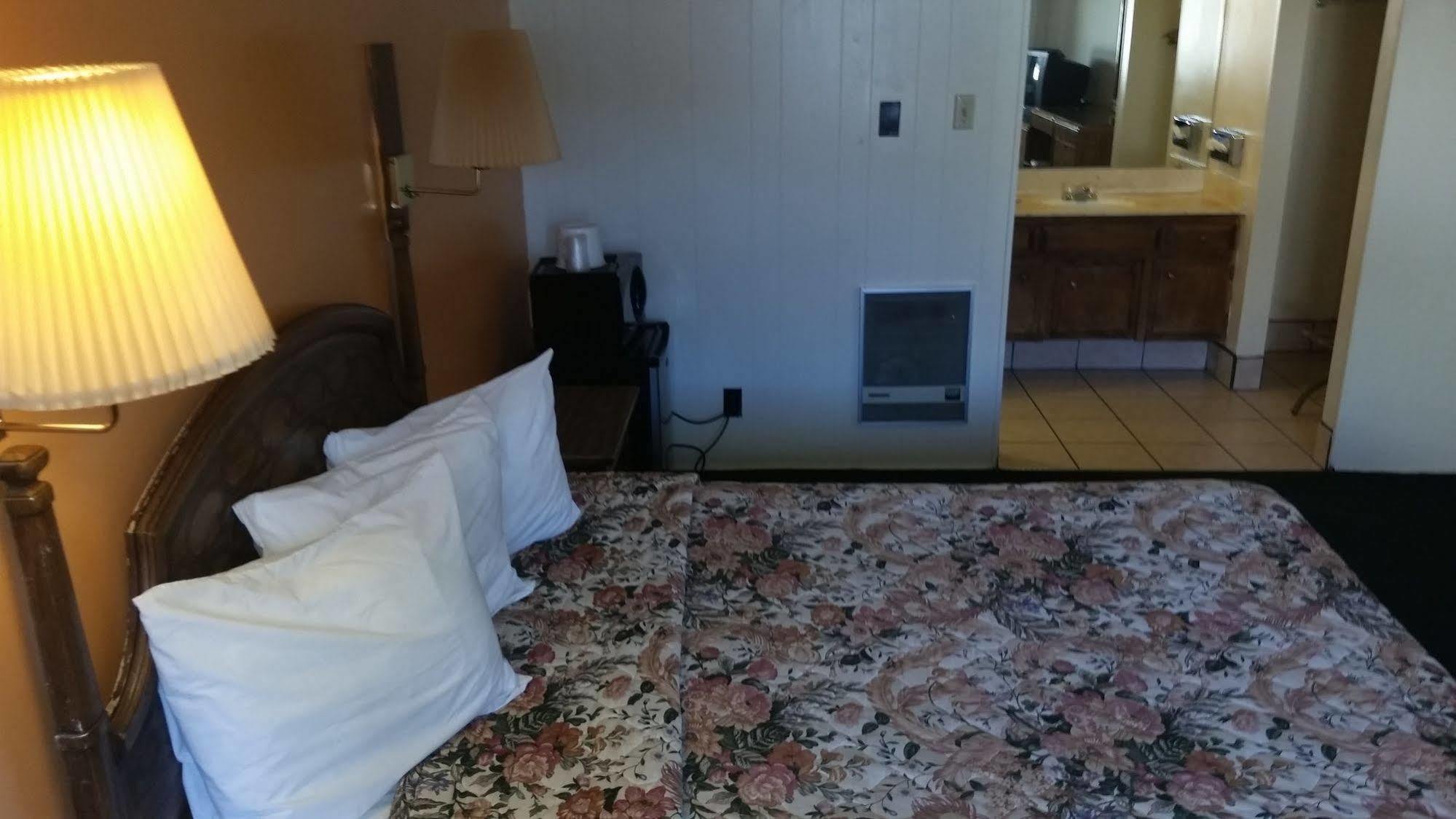 Shasta Lodge 레딩 외부 사진